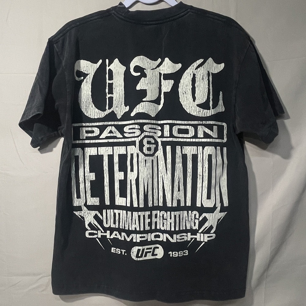 UFC Passion and Determination Faded Black T-Shirt Men's Size Small Combat Wear